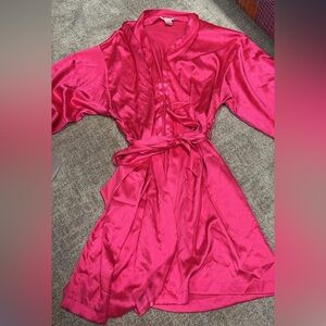 Silky VS fashion show pink robe size S/M
